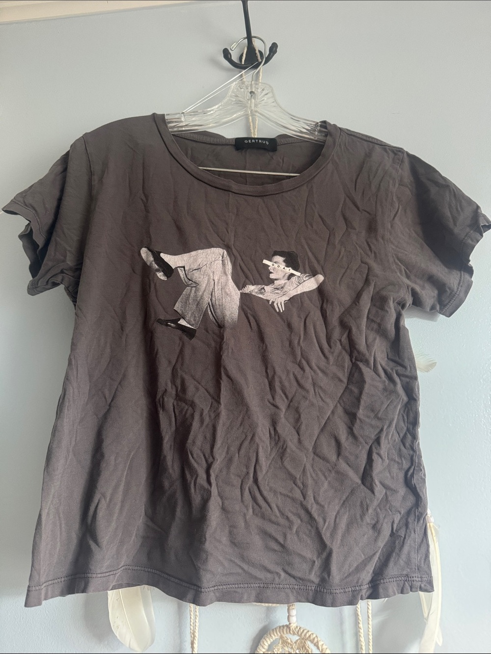 Women's Gray Short Sleeve Graphic Tee